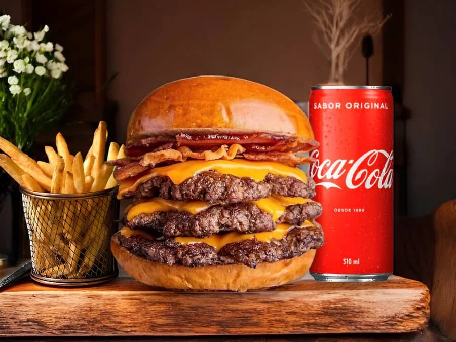 Combo Especial: Smash Bacon Triplo  + Coca Lata  + Batata Frita Crocante