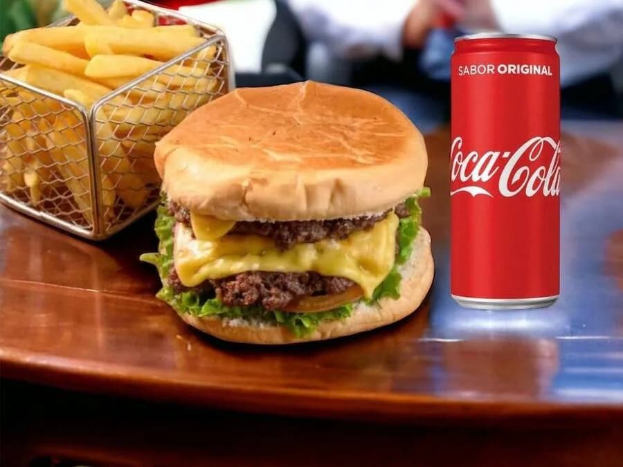 X Artesanal + Coca Lata + Batata Frita
