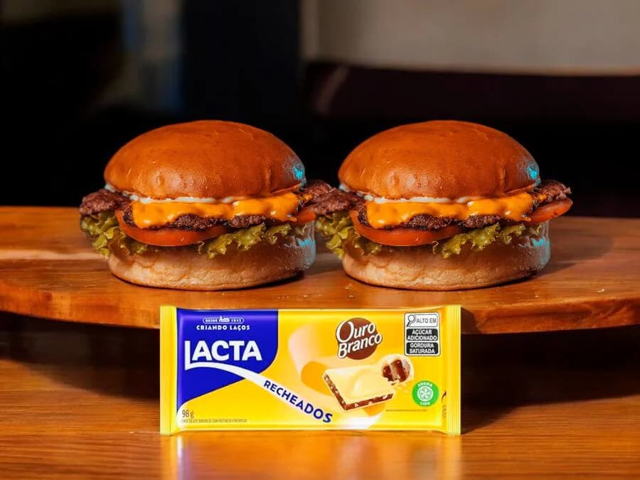 Combo Casal dos Sonhos: 2 Smash Calabresa + Barra de Chocolate