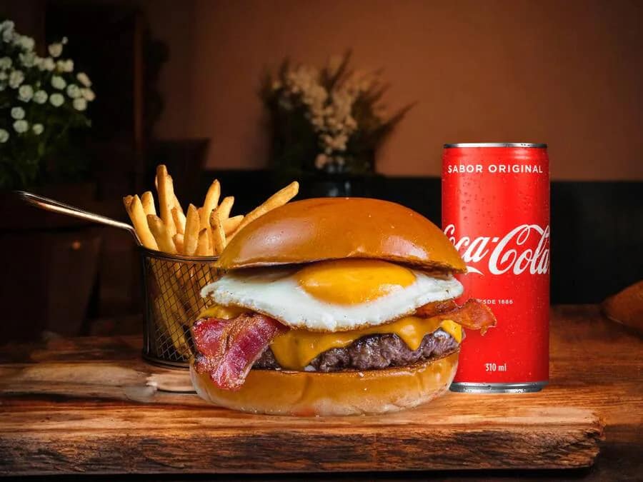 Smash Bacon Egg + Batata Frita + Coca + Lata